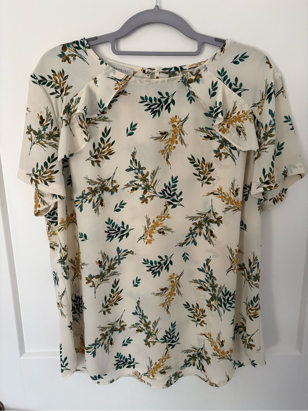 Van Heusen Cream Floral Ruffle-Sleeve Blouse - Large